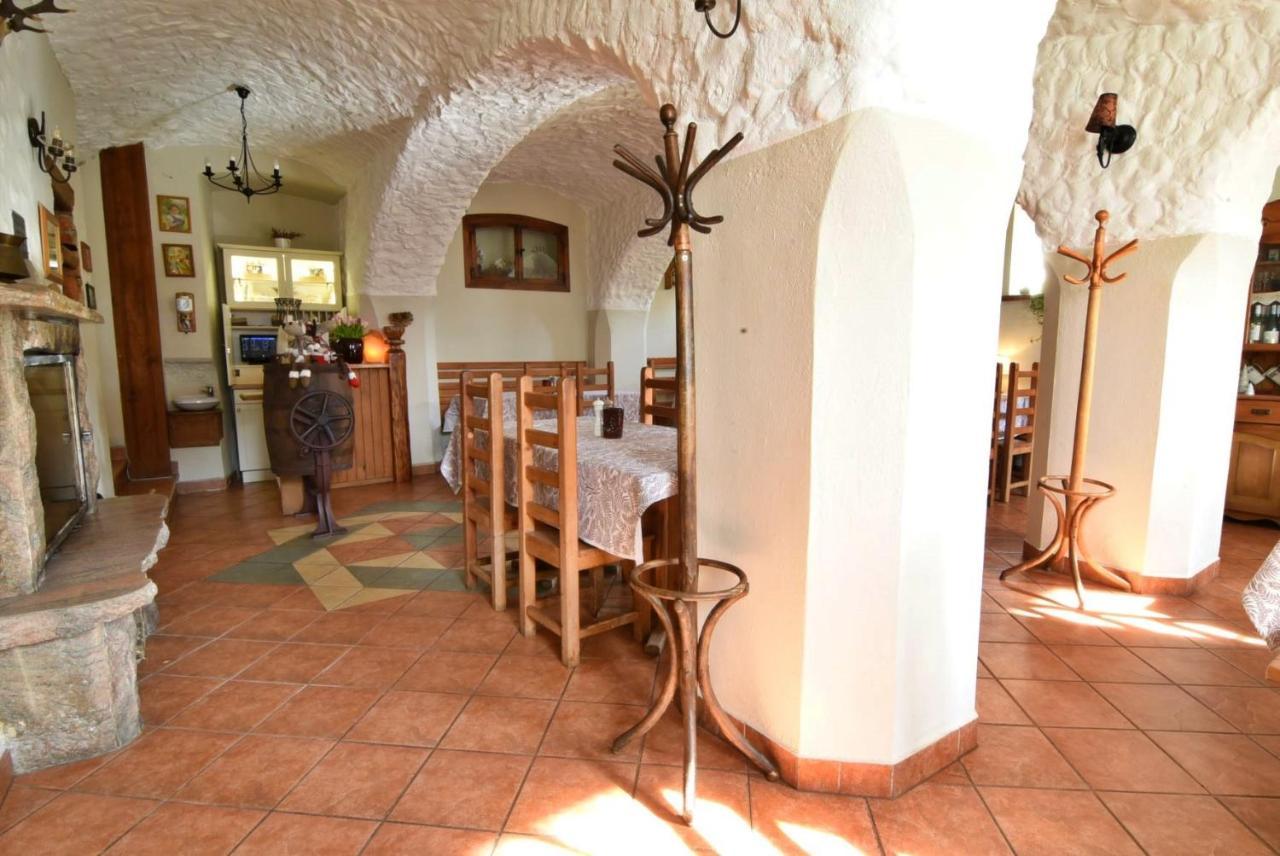 Gosciniec Nowa Wioska Bed & Breakfast Walbrzych Exterior photo