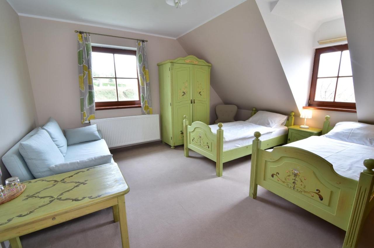 Gosciniec Nowa Wioska Bed & Breakfast Walbrzych Exterior photo