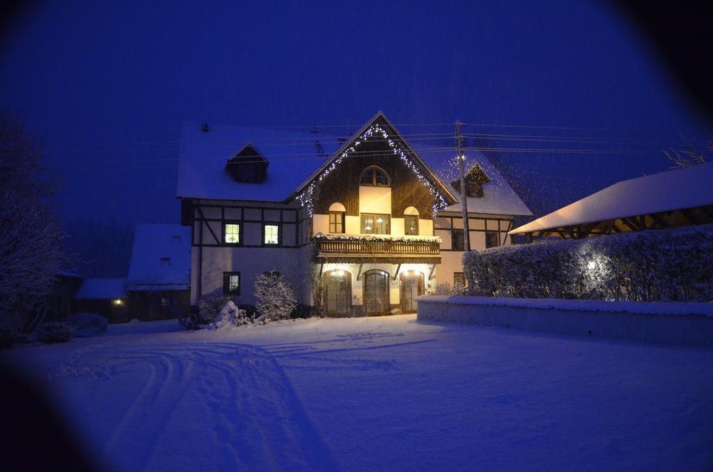 Gosciniec Nowa Wioska Bed & Breakfast Walbrzych Exterior photo