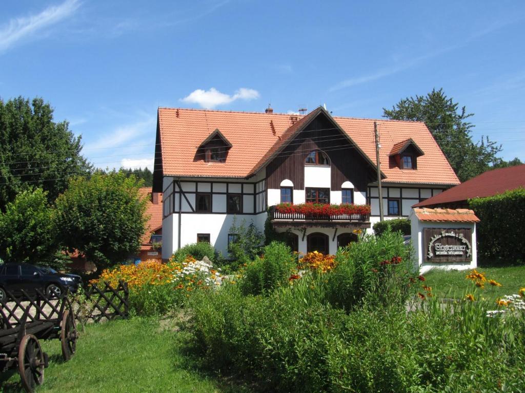 Gosciniec Nowa Wioska Bed & Breakfast Walbrzych Exterior photo